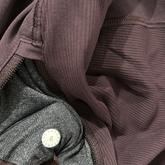 Lululemon Jacket - Picture 5 of 5